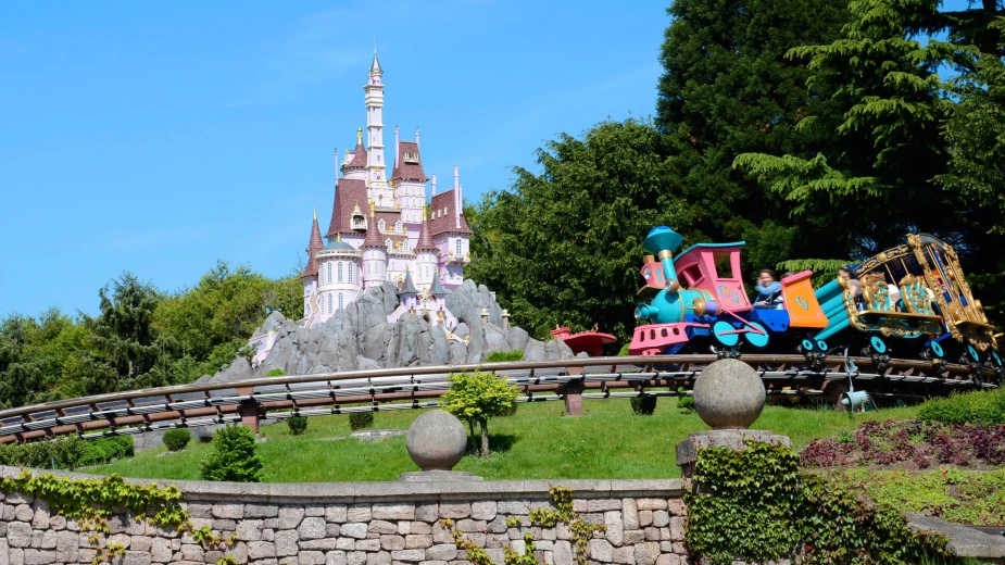 Attractions Near Disneyland Paris