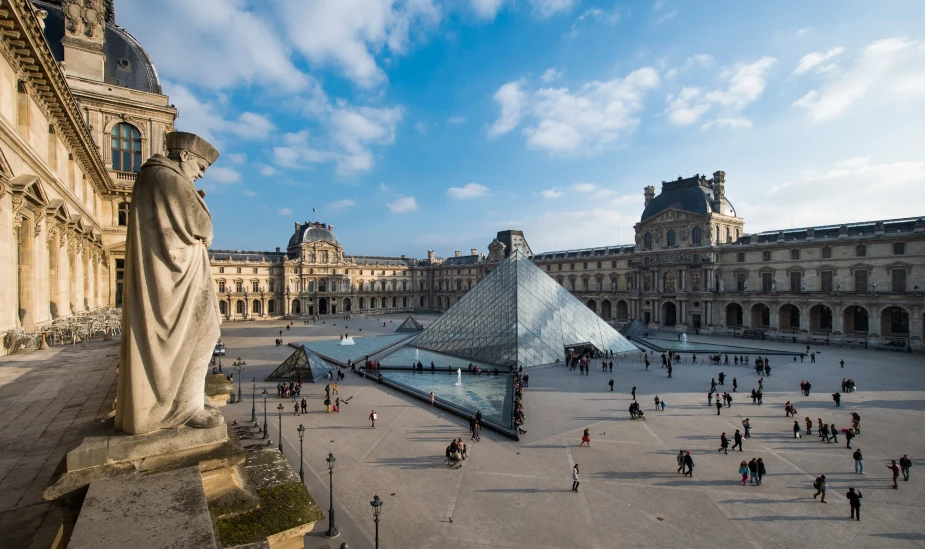 Louvre Museum